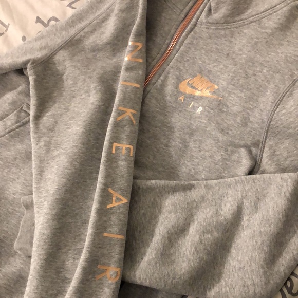 NIKE Sweatshirt - Picture 6 of 6